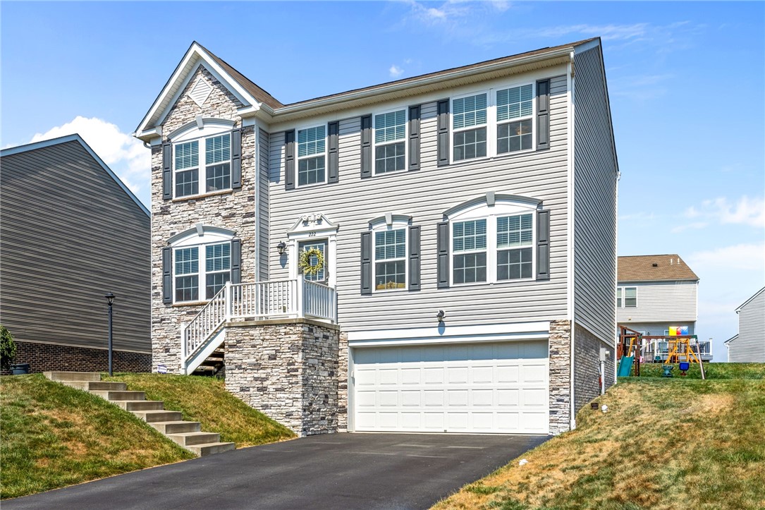 222 Horse Shoe Dr