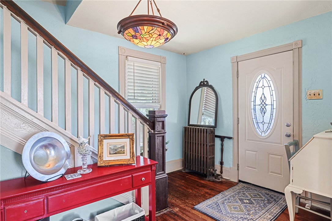 136 Main St