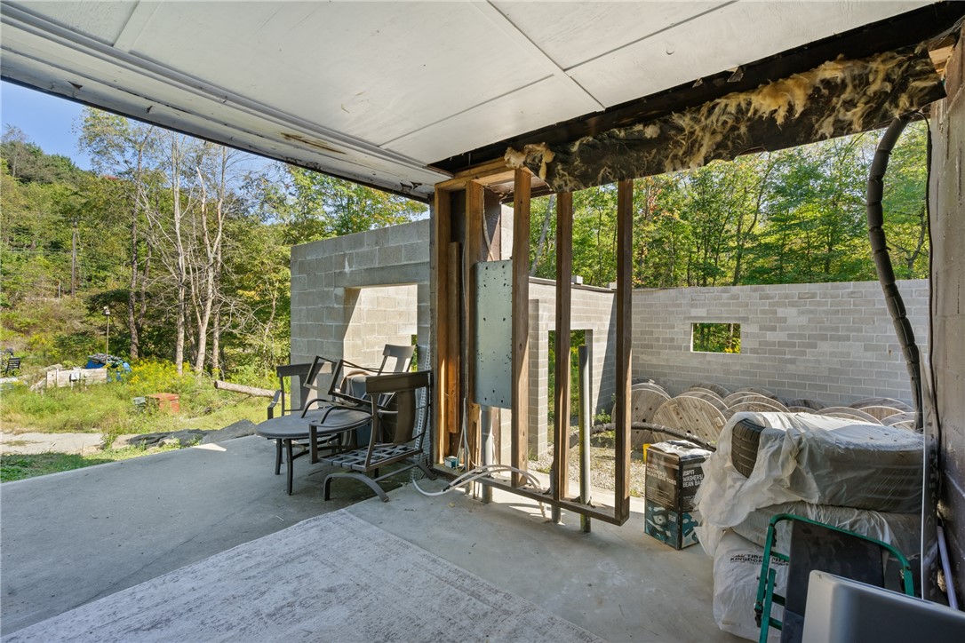 3807 Burgettstown Rd