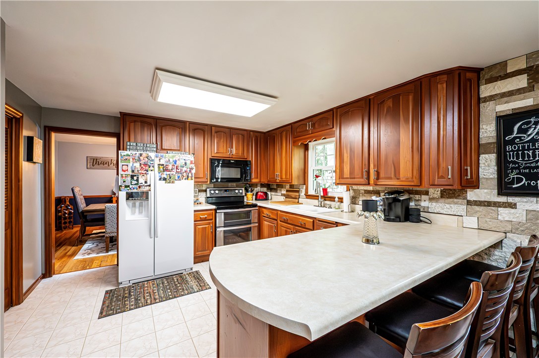 1120 MOUNTAINVIEW DR.