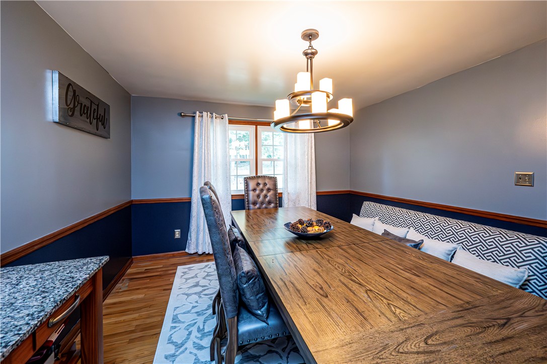1120 MOUNTAINVIEW DR.