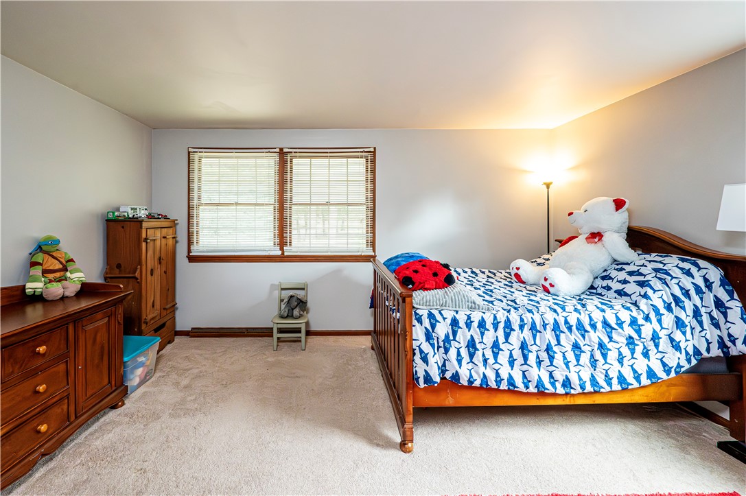 1120 MOUNTAINVIEW DR.