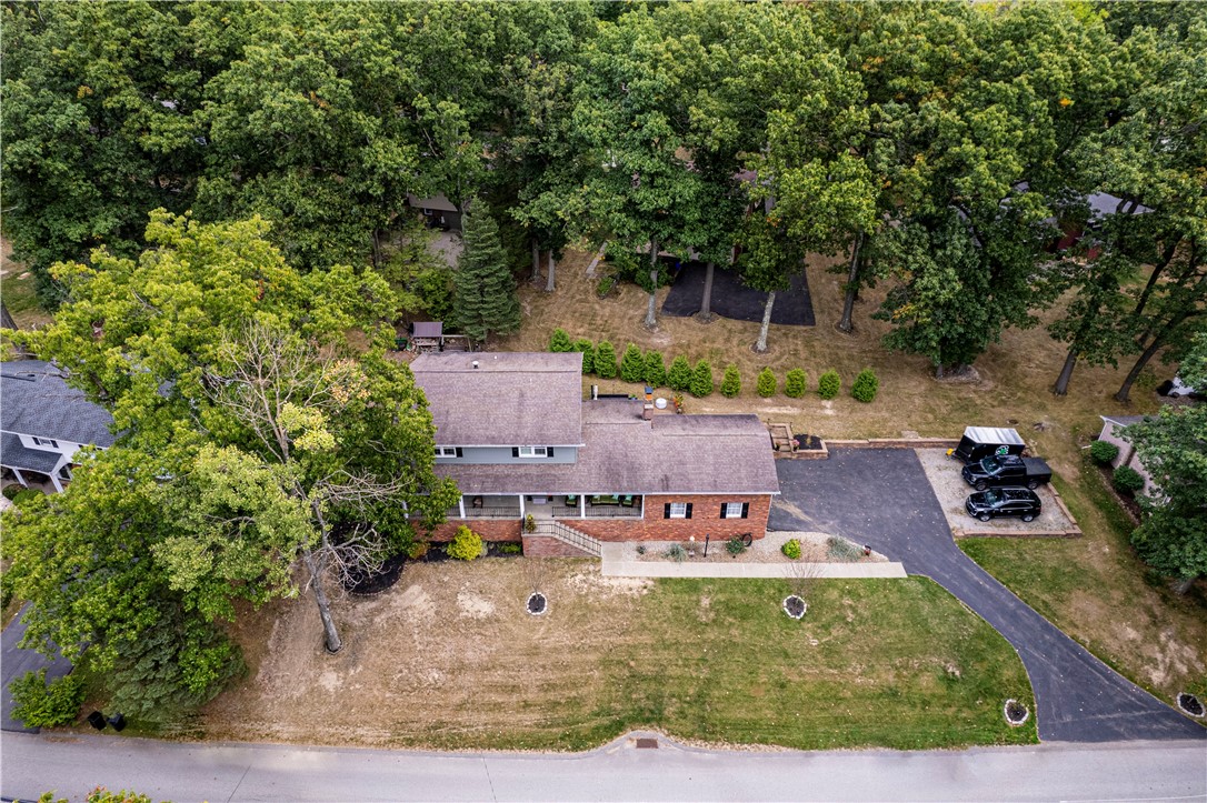 1120 MOUNTAINVIEW DR.