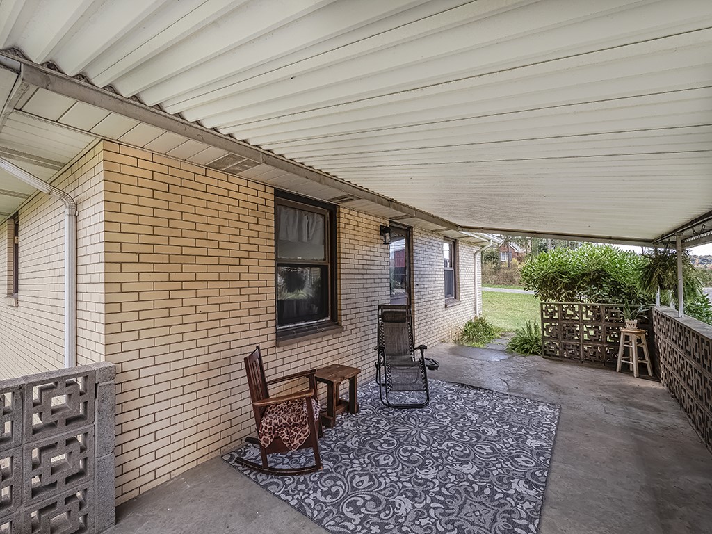 1207 State Route 18