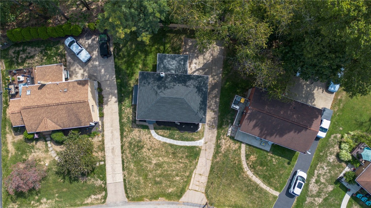 4664 Prescot Dr
