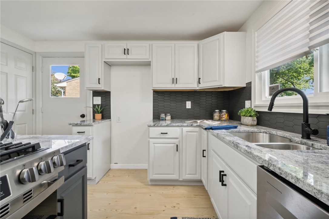 4664 Prescot Dr