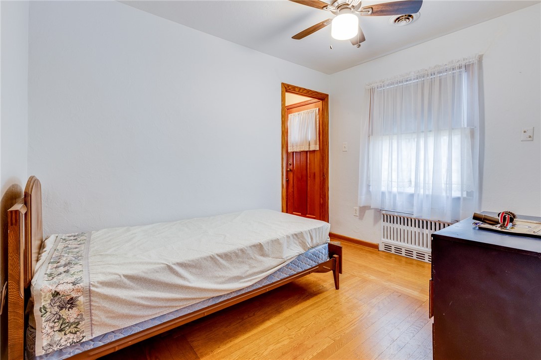 606 Lewis Ave