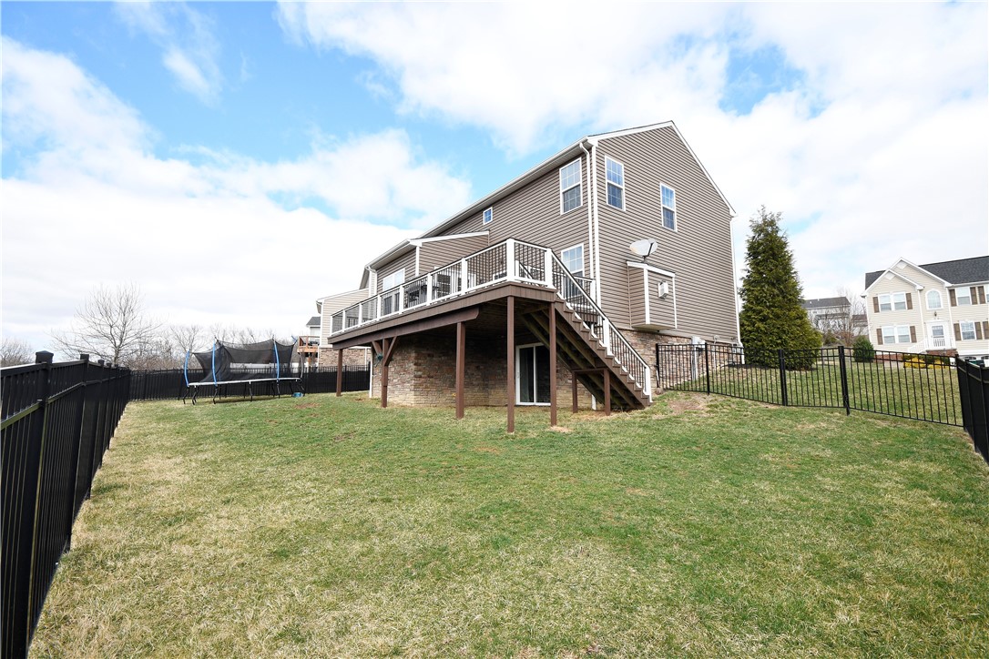 1037 Oakbrooke Dr