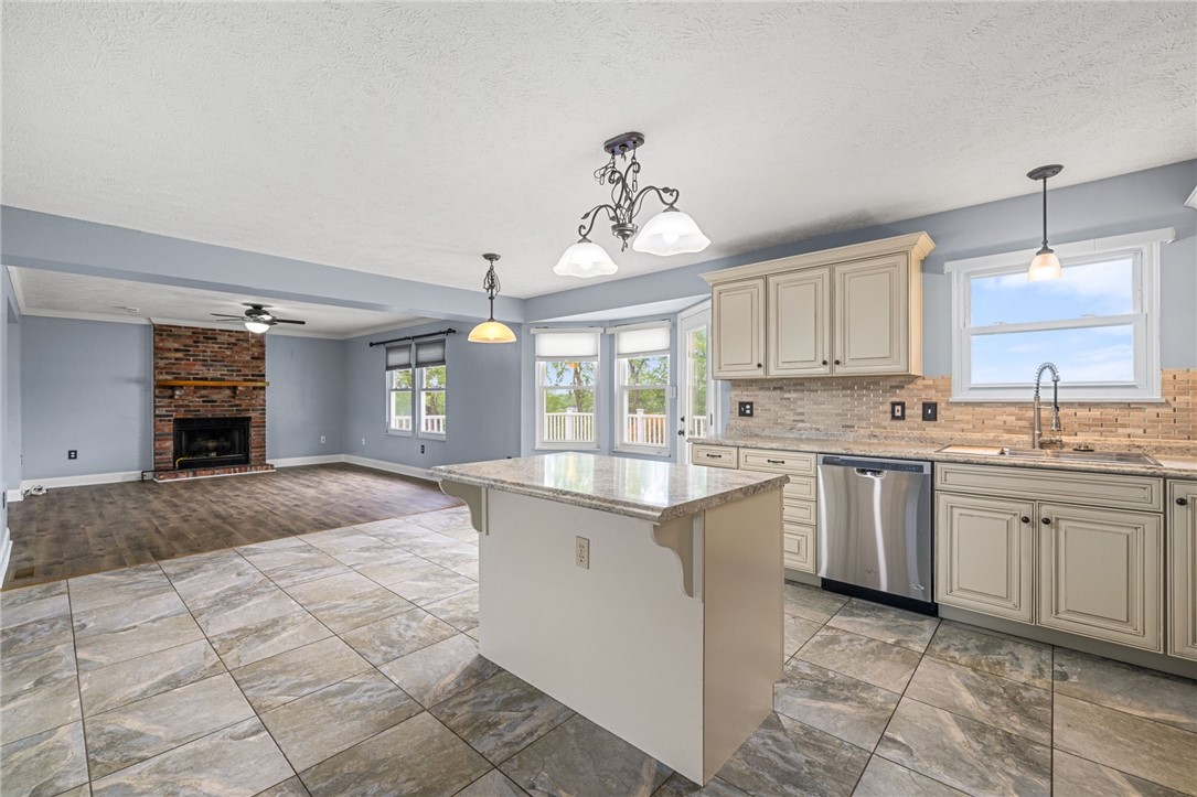 106 Forest Glen Dr