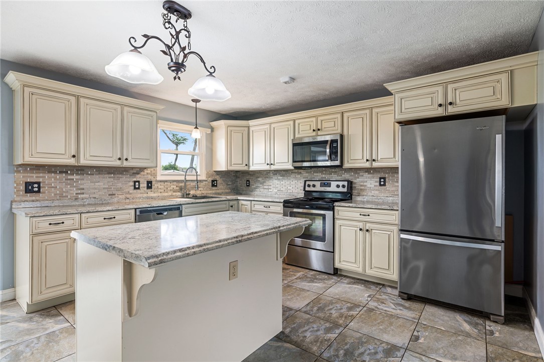 106 Forest Glen Dr