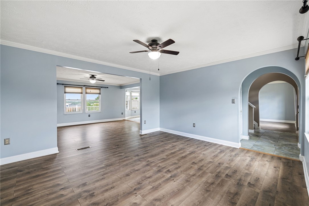 106 Forest Glen Dr