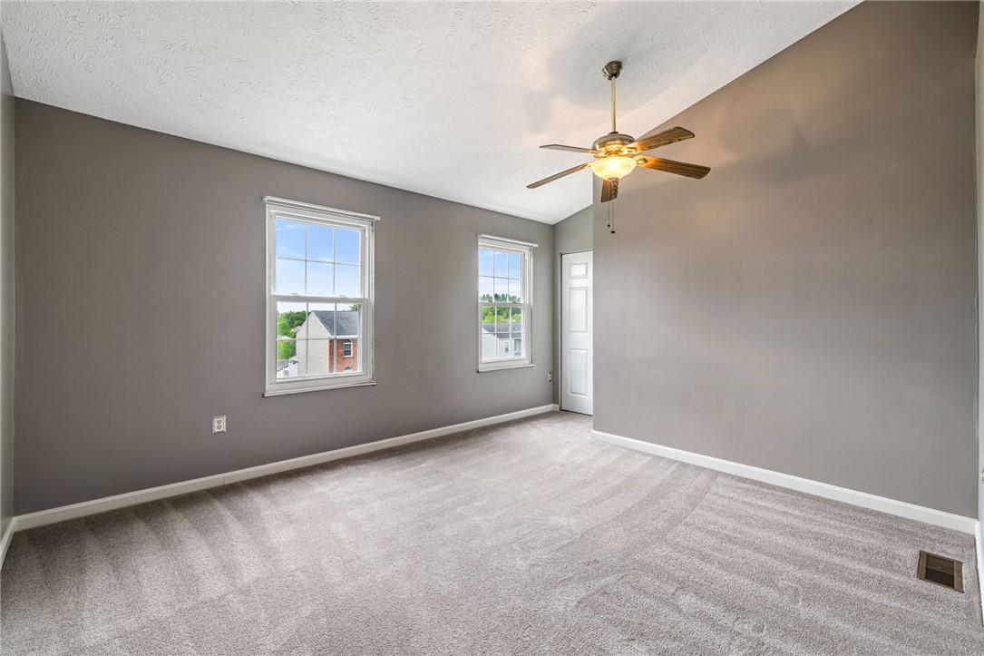 106 Forest Glen Dr