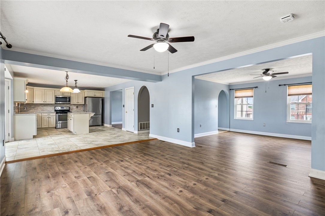 106 Forest Glen Dr