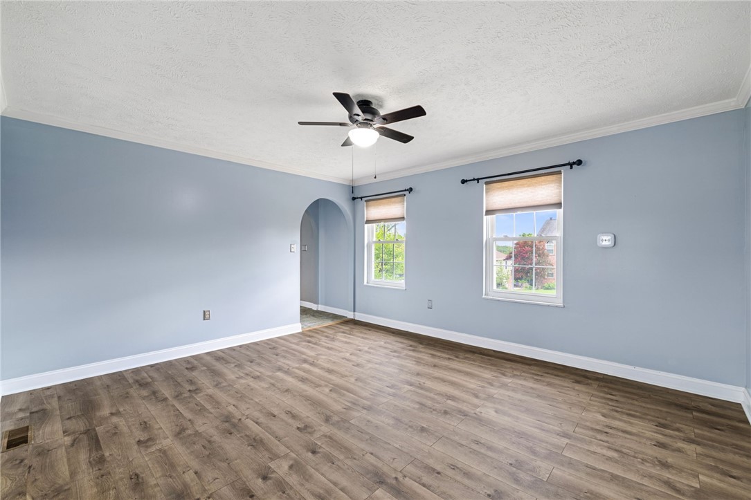 106 Forest Glen Dr