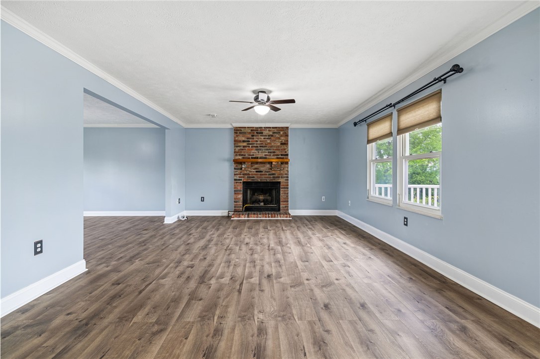 106 Forest Glen Dr