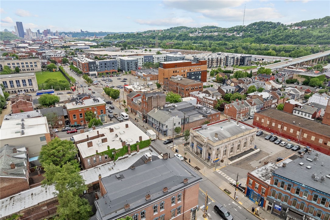 222 Main St