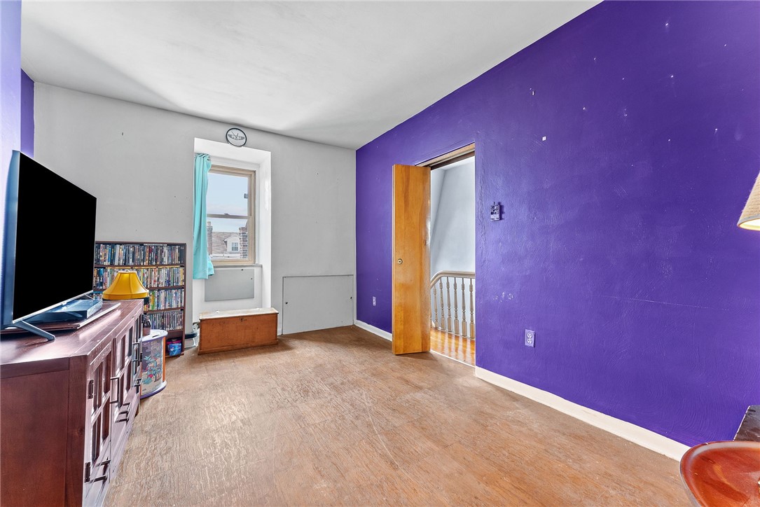 222 Main St
