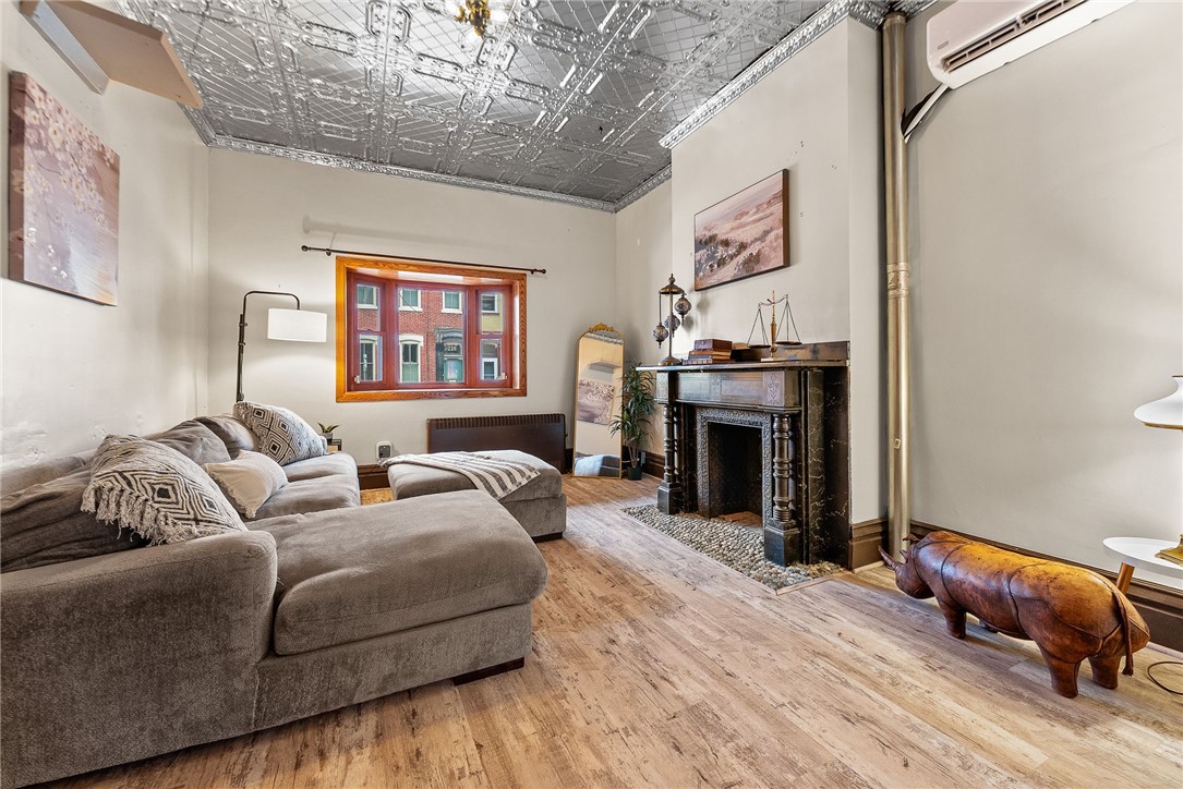 222 Main St
