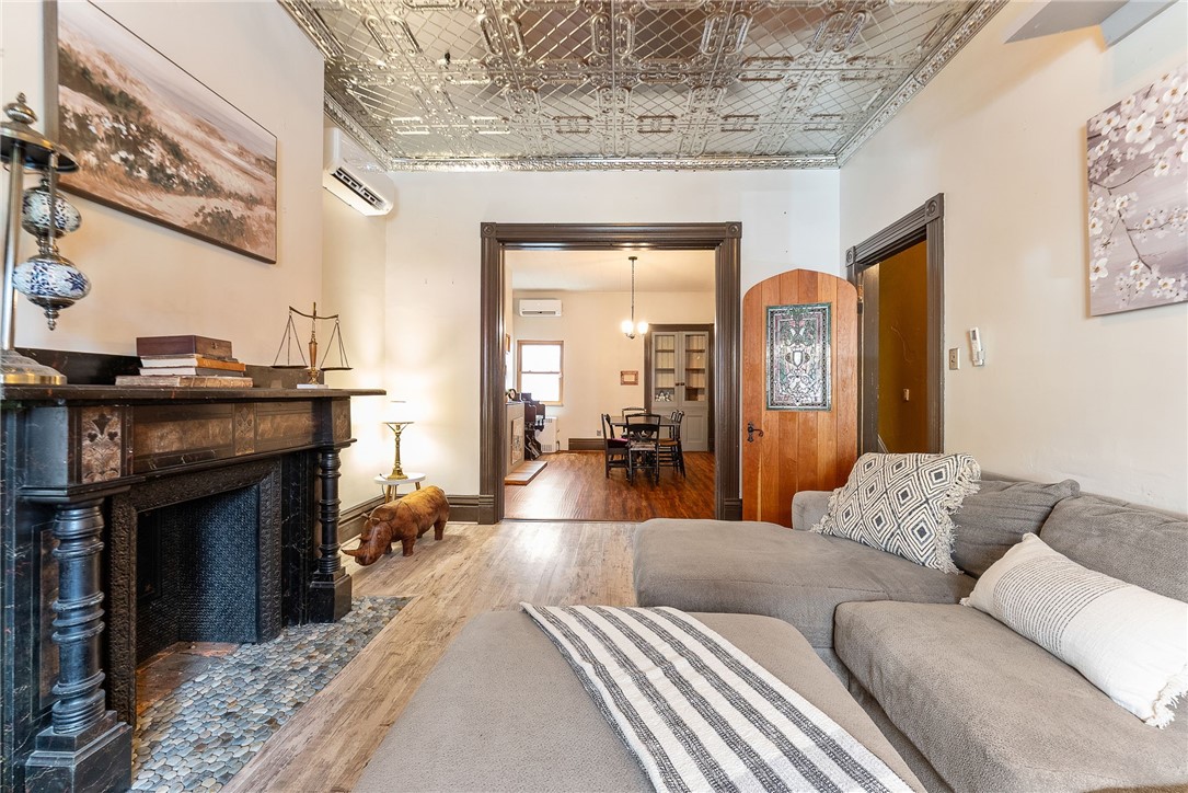 222 Main St