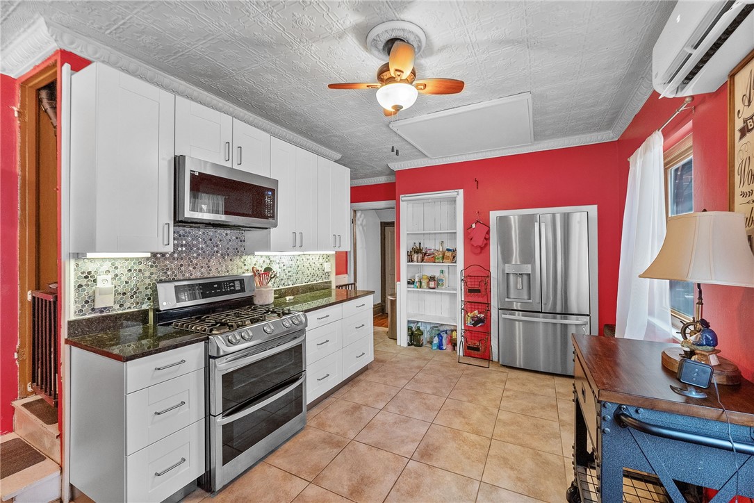 222 Main St