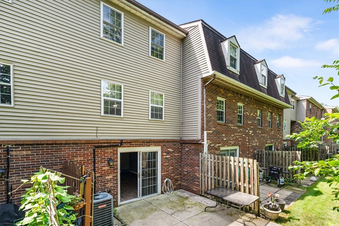 651 Newton Square