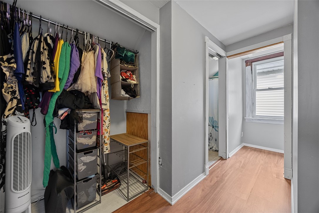 107 Ambridge Ave