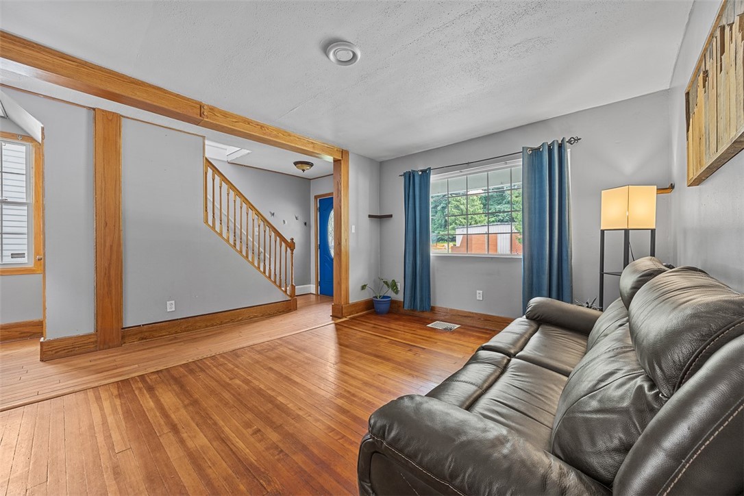 107 Ambridge Ave