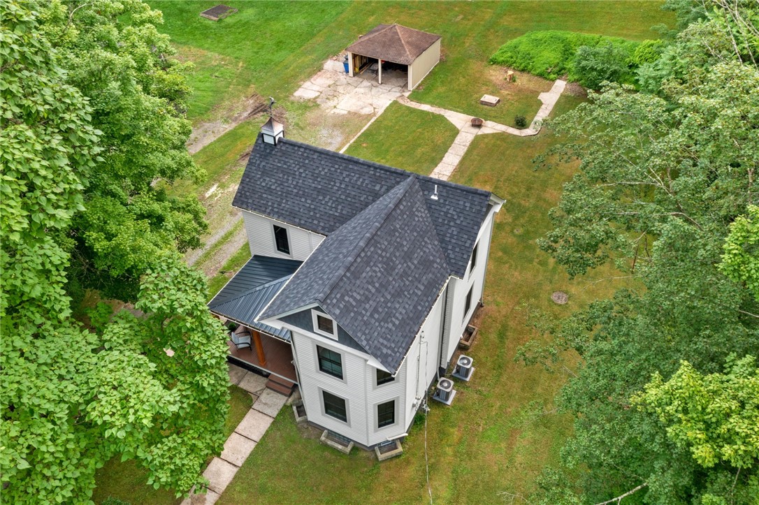 30 Rhodes Ave