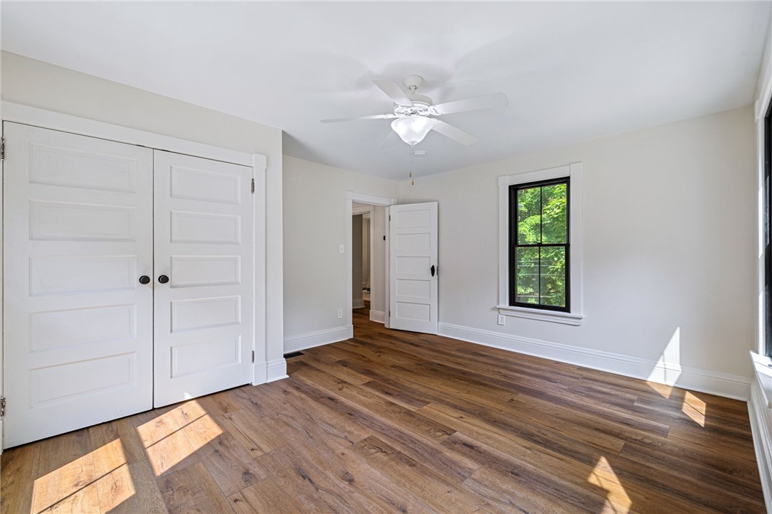 30 Rhodes Ave