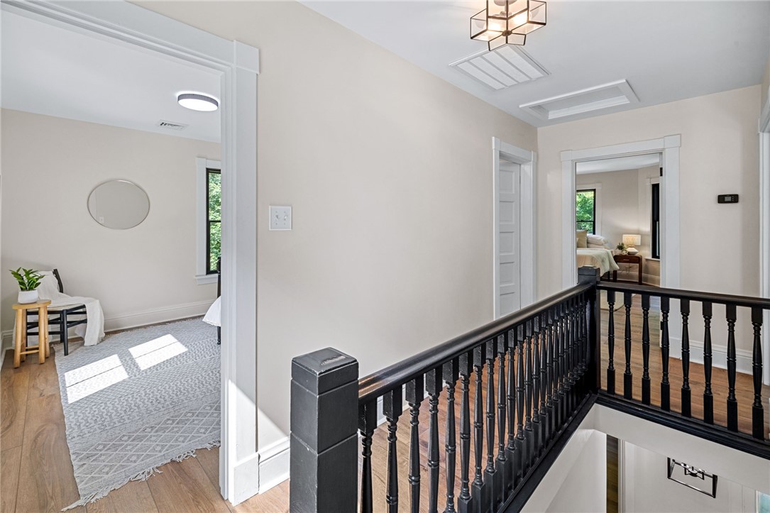 30 Rhodes Ave