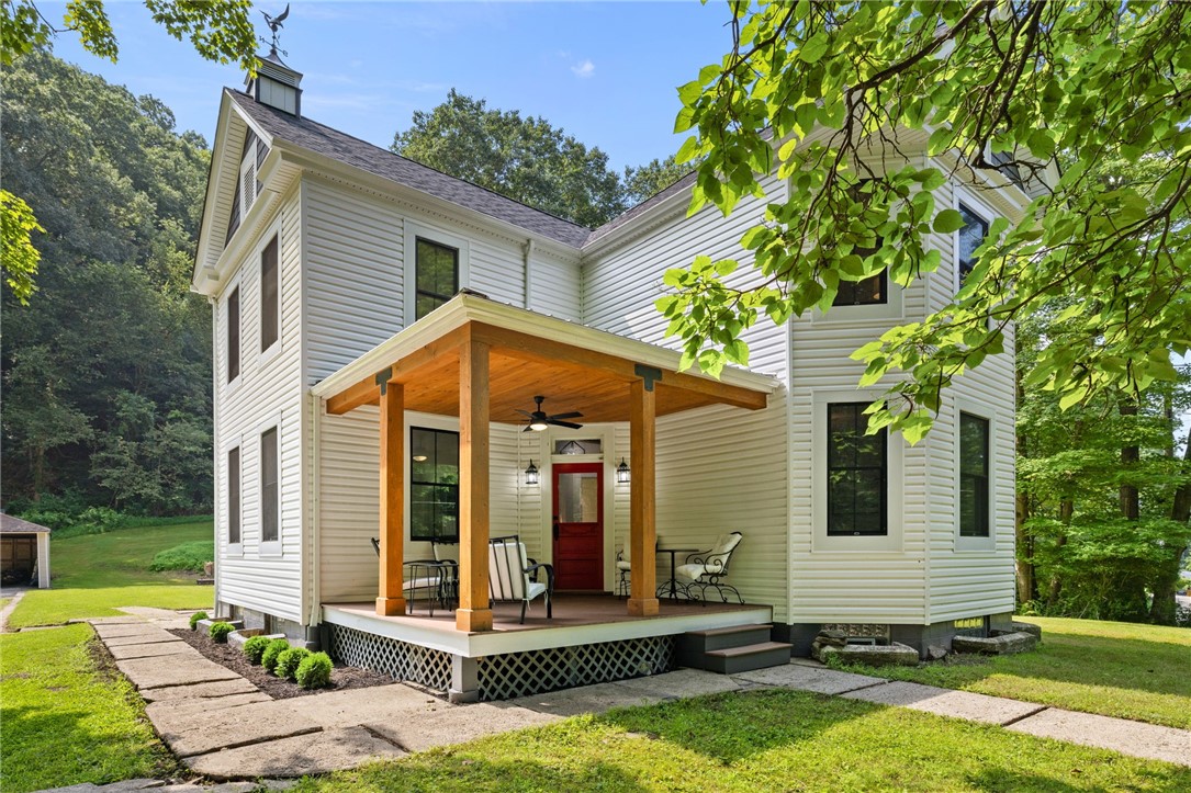30 Rhodes Ave