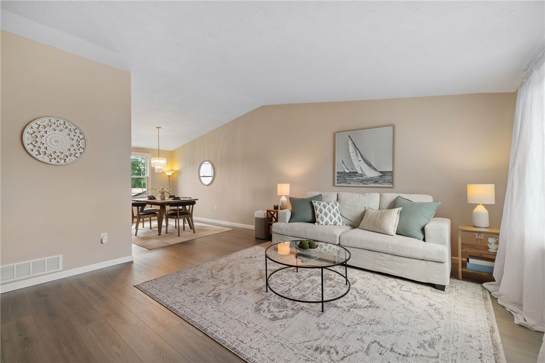 101 Darnley Dr