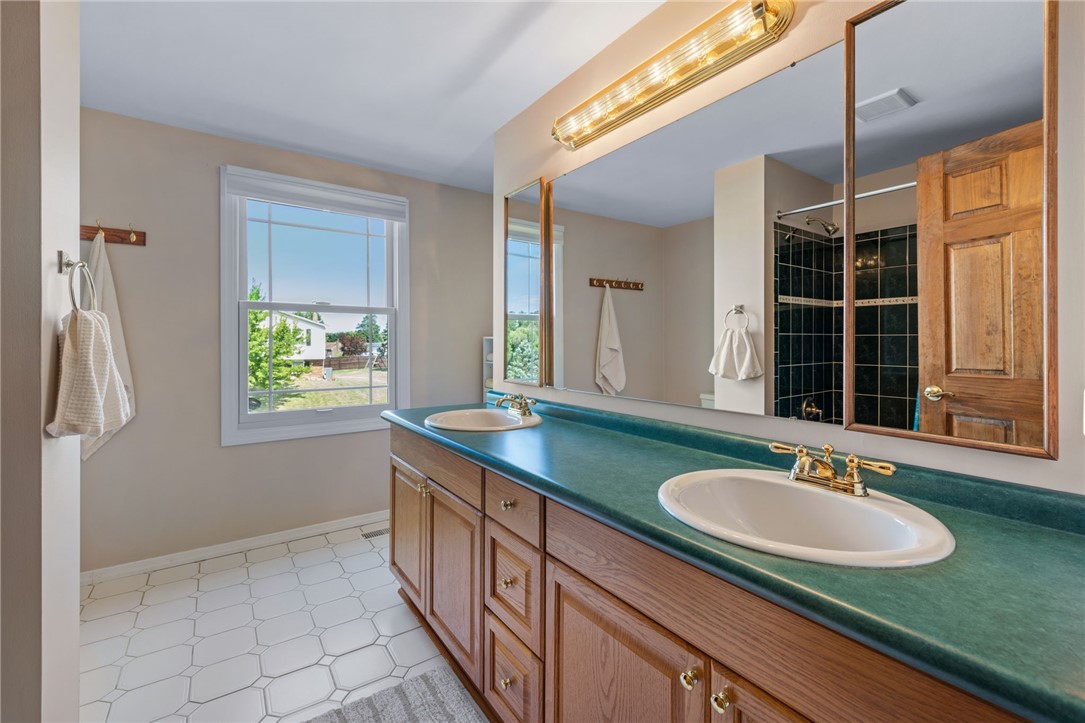 101 Darnley Dr
