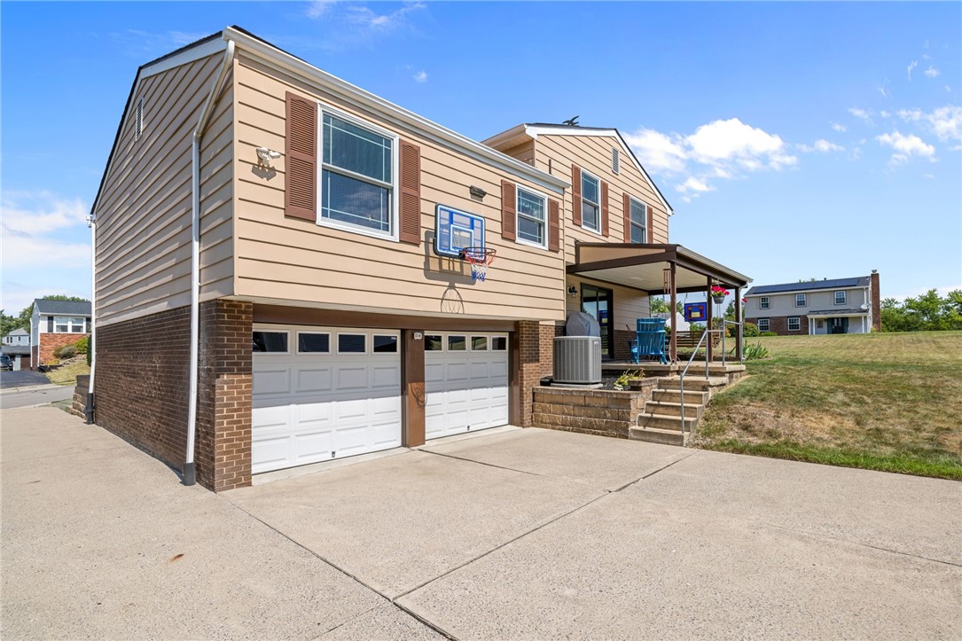 101 Darnley Dr