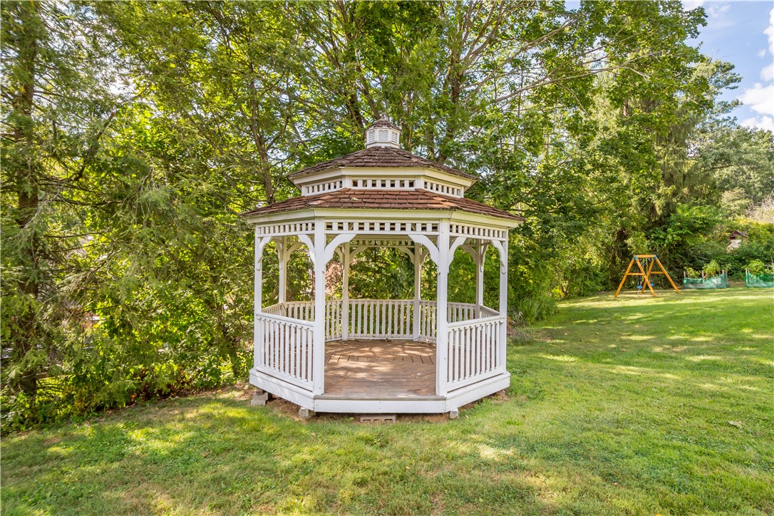 2426 Orchard Dr