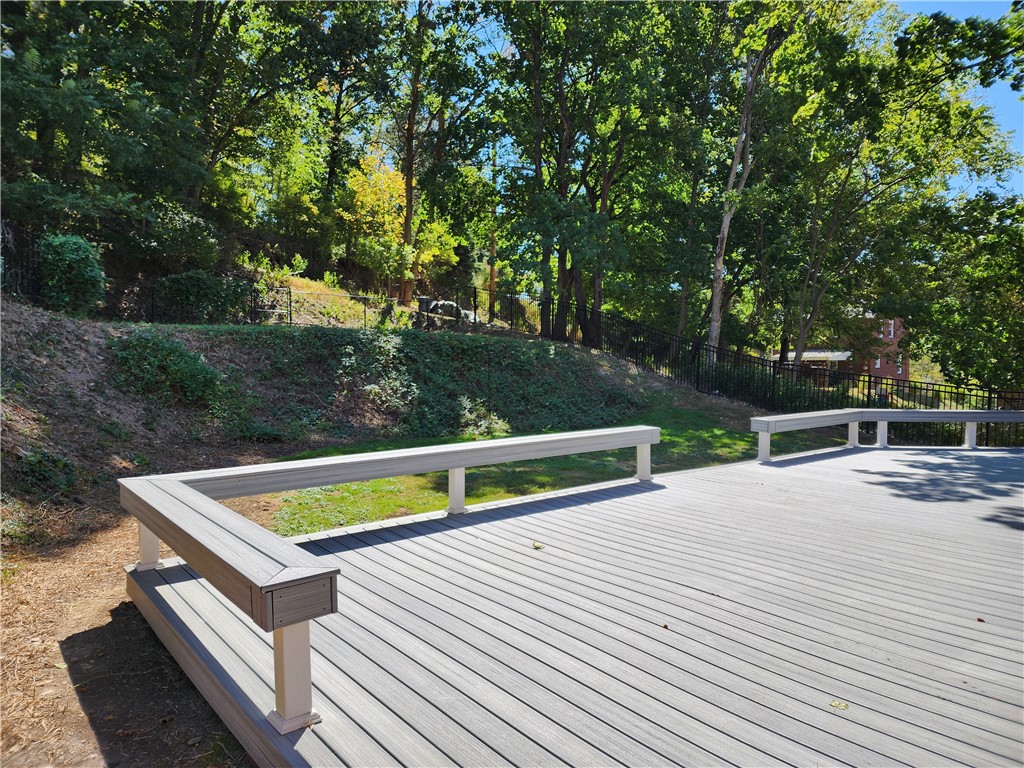102 Buehner Dr