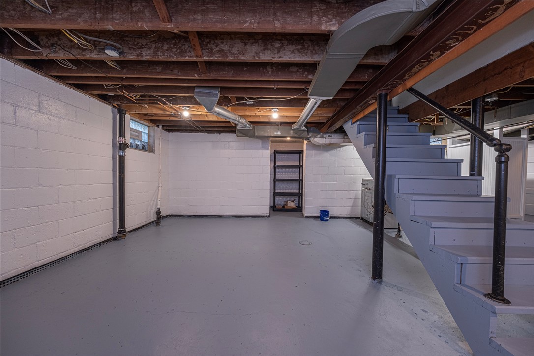 102 Buehner Dr