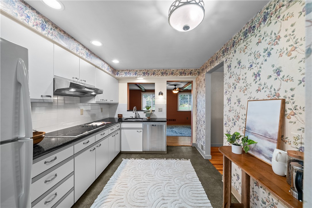 361 Southridge