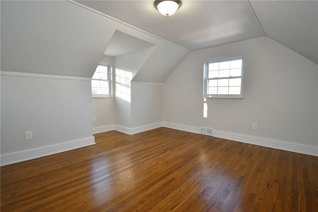 217 Oaklyn Rd