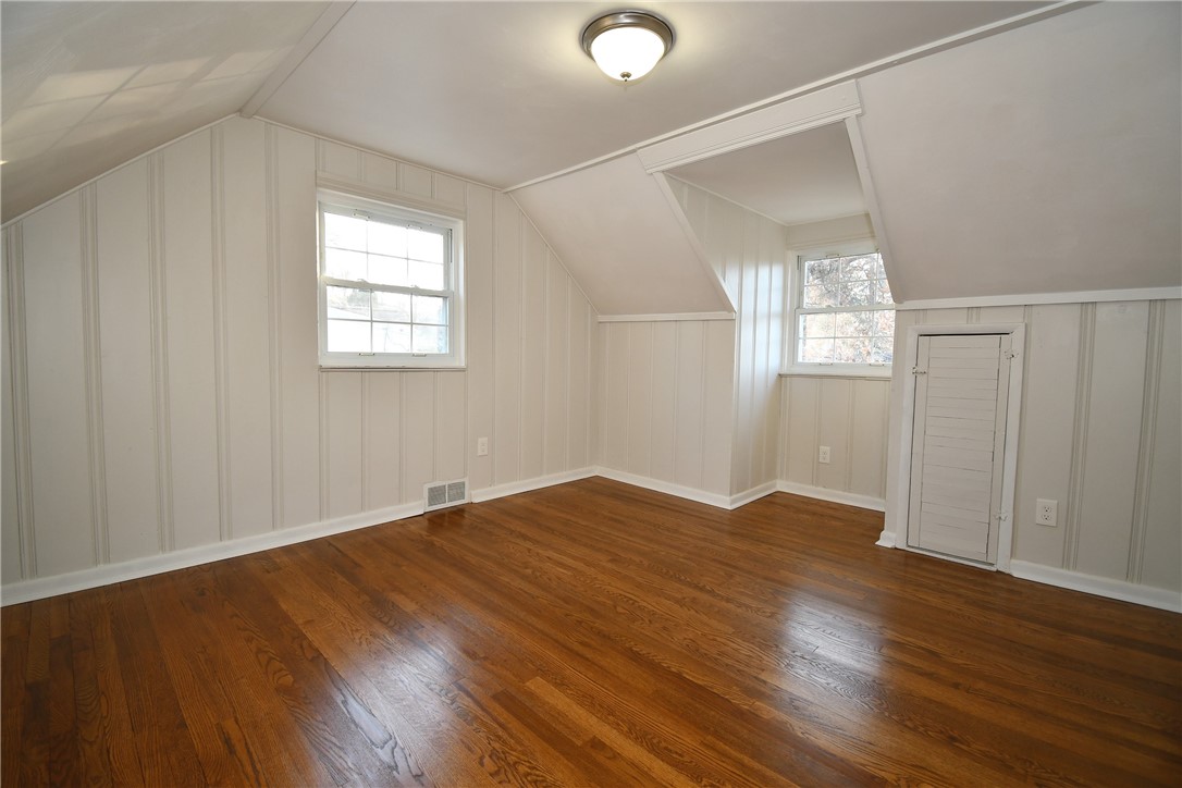 217 Oaklyn Rd
