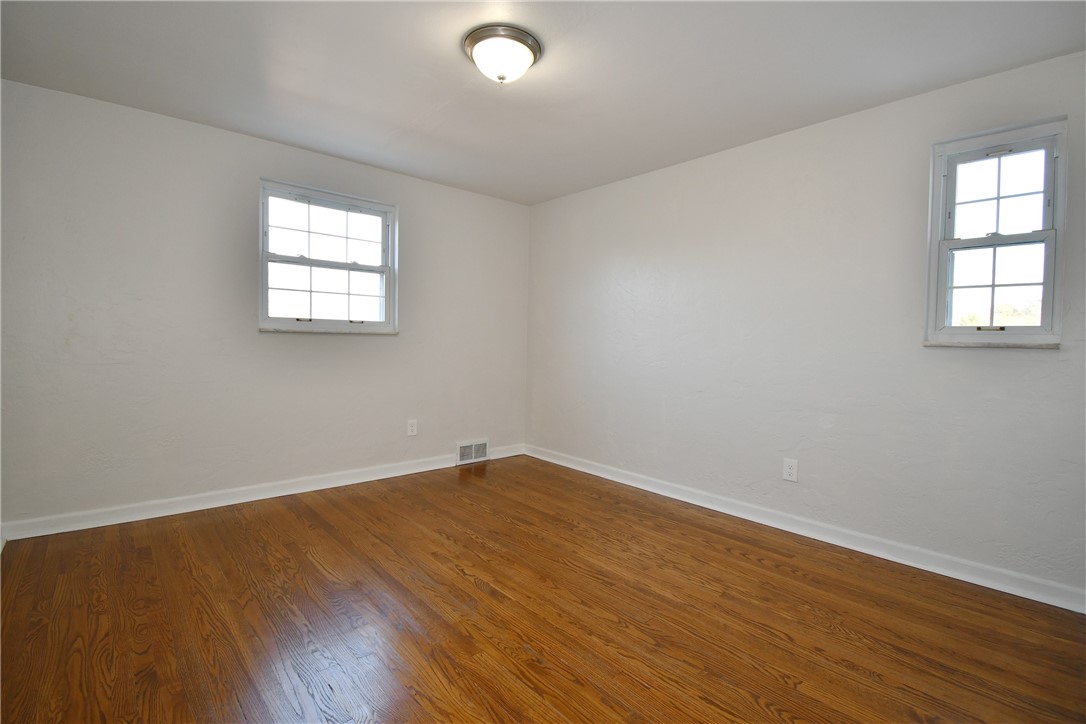 217 Oaklyn Rd