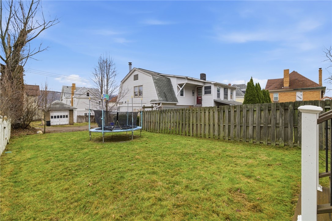 1535 Vance Ave