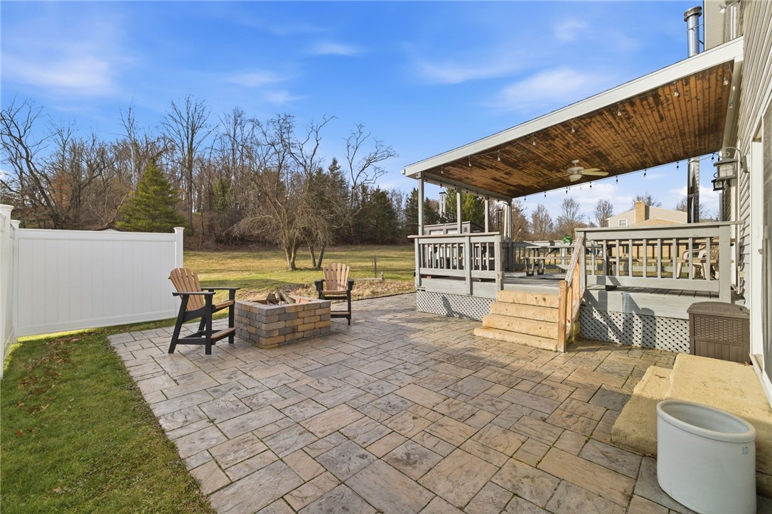 412 Emily Ln