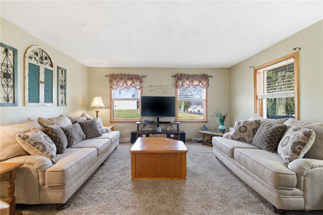 412 Emily Ln