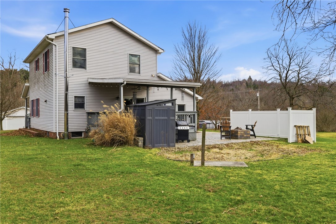 412 Emily Ln