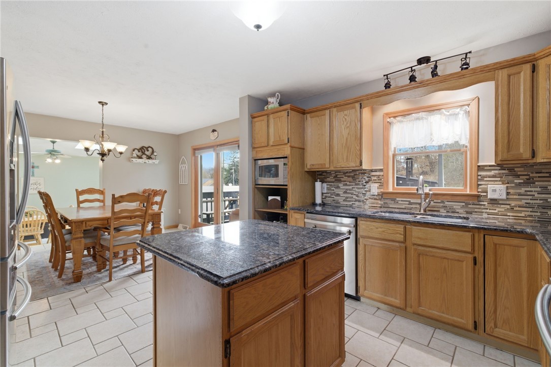 412 Emily Ln
