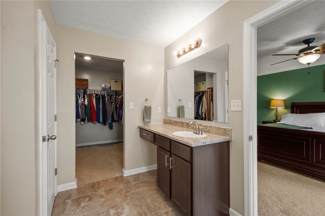 313 Everest Circle