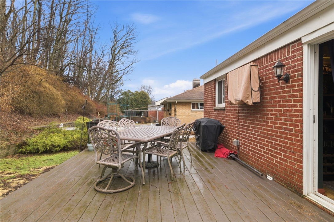 3138 Woodridge Dr