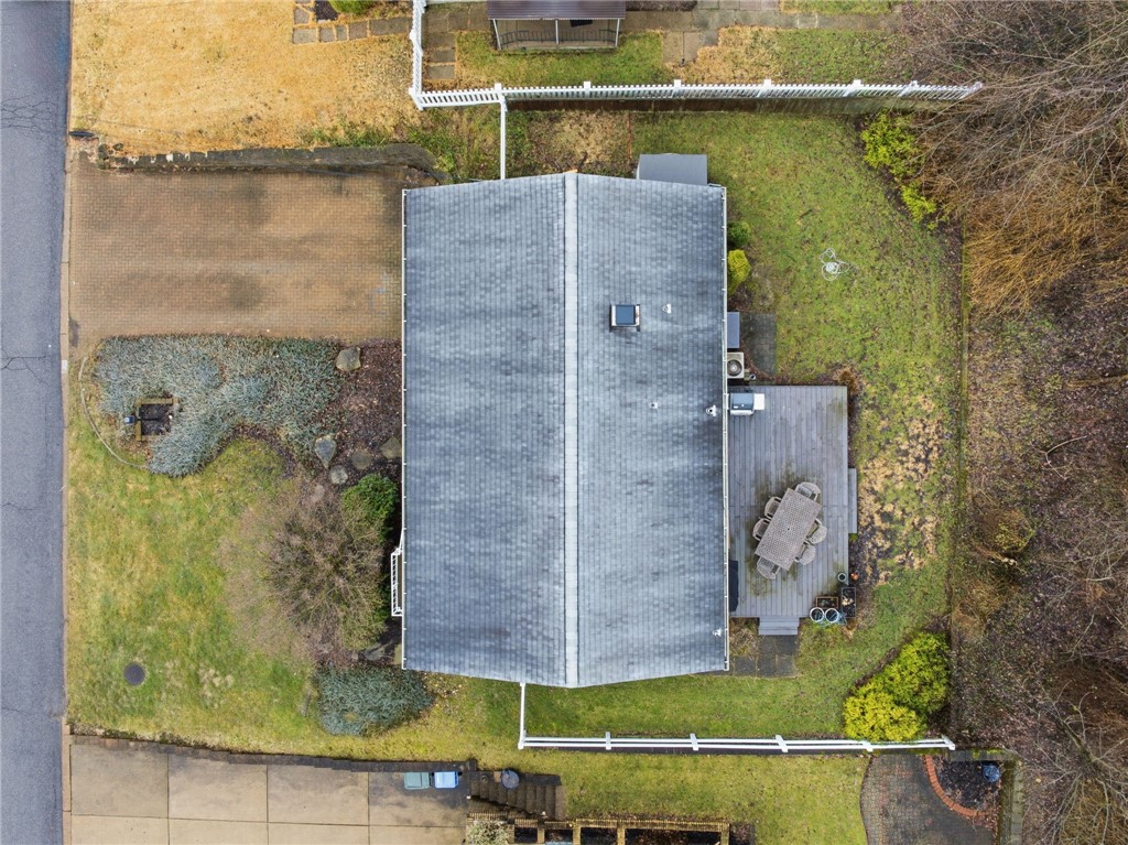 3138 Woodridge Dr