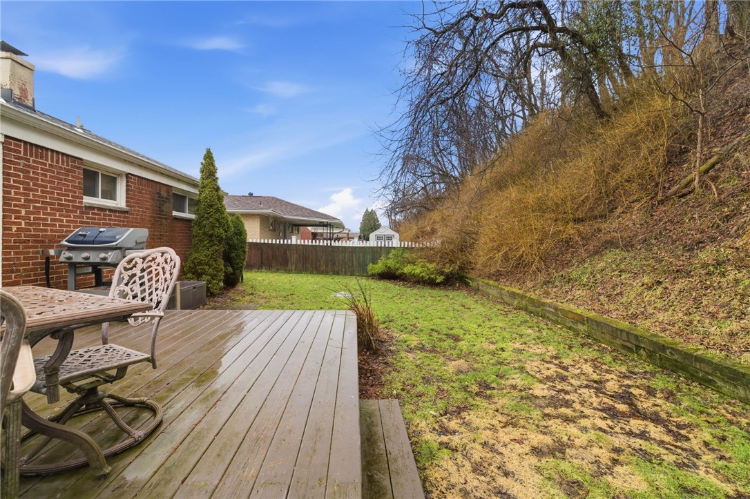 3138 Woodridge Dr